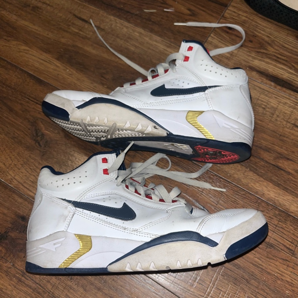 Nike White and Navy Sneakers with Gold Accents